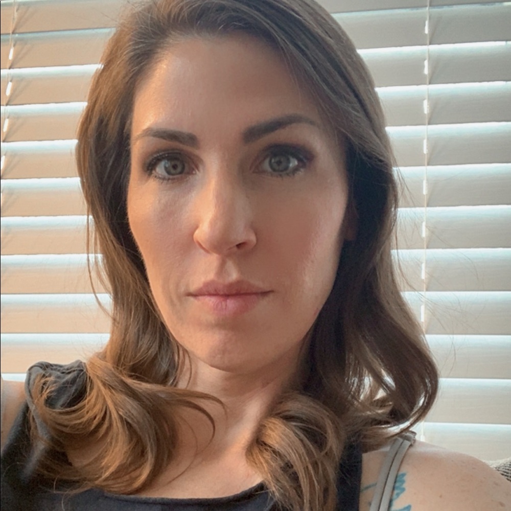 Meet your Posher, Lauren